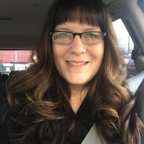 Meet your Posher, Kathy - Picture 1 of 1